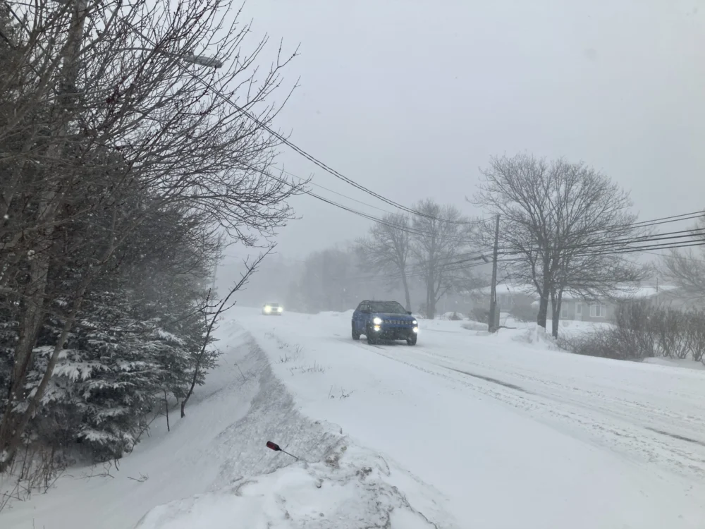 Maritimers Brace for Impact as Powerful Nor’easter Unleashes Heavy Snow, Fierce Winds, and Widespread Disruptions Across the Region