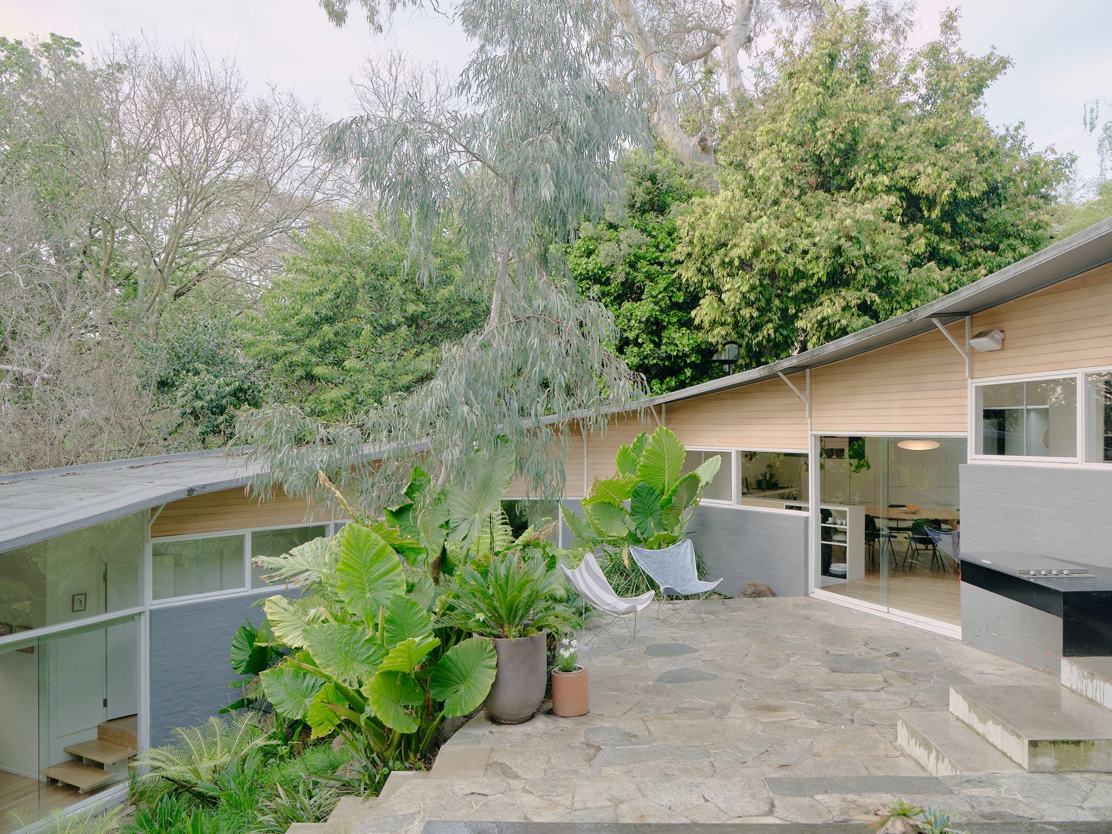 The Coil House: A Mid-Century Modern Icon in Ivanhoe East Thoughtfully Expanded for the 21st Century