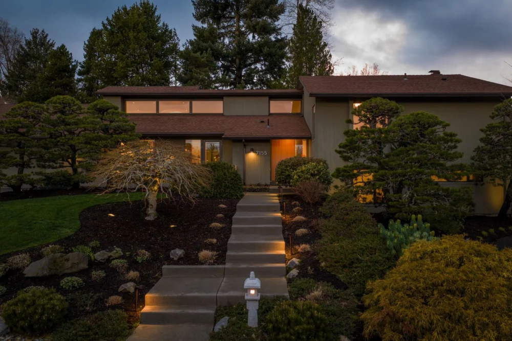 After a Top-to-Bottom Revamp, a ’70s Portland Home Seeks $2M