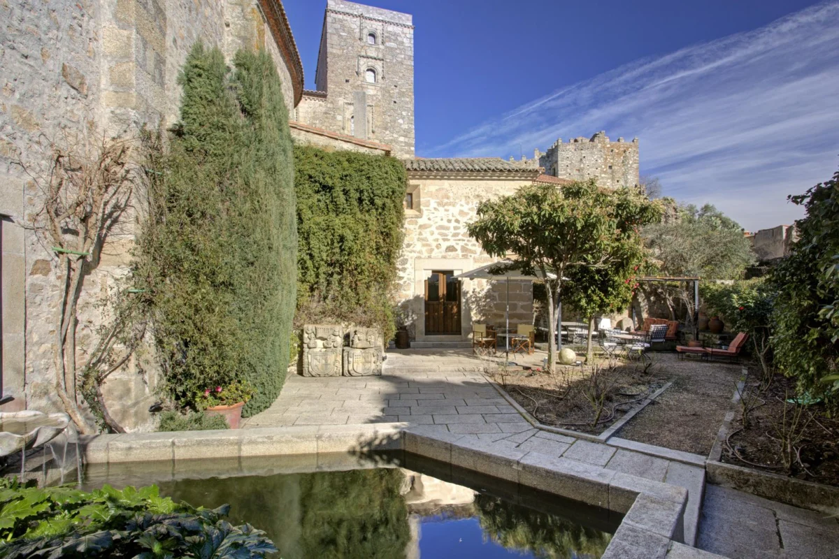 Historic 16th-Century Church in Trujillo, Spain, Transformed into a €1.5 Million Modern Residence