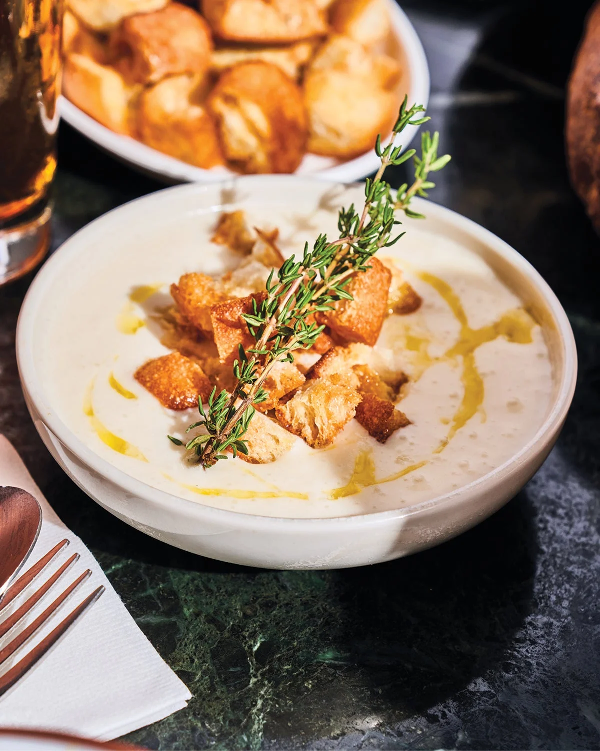 A Culinary Renaissance: Parsnip and Leek Soup with Rosemary-Thyme Croutons Elevates Autumnal Dining