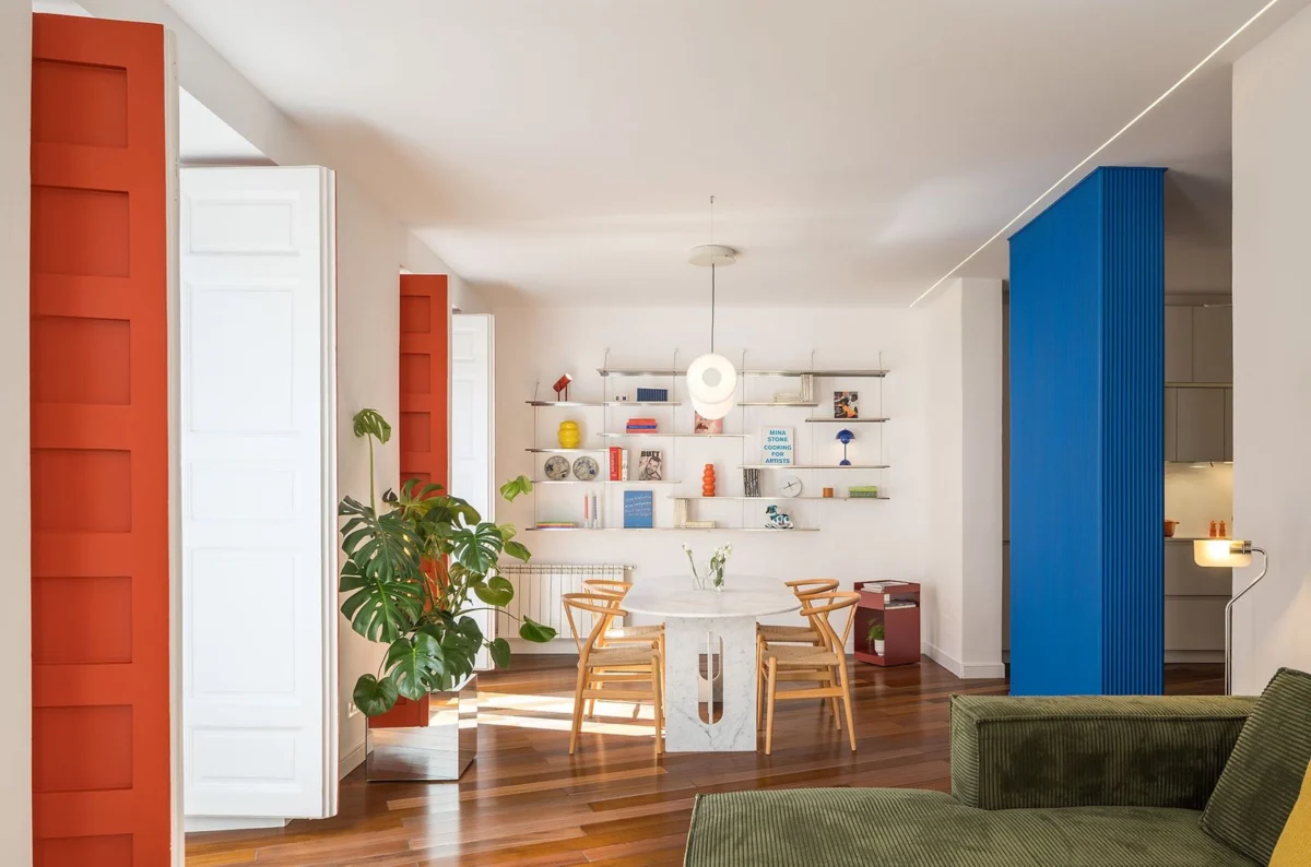 Casa EME: A Vibrant Madrid Apartment Renovation That Weaves Personal Memory with Baroque History