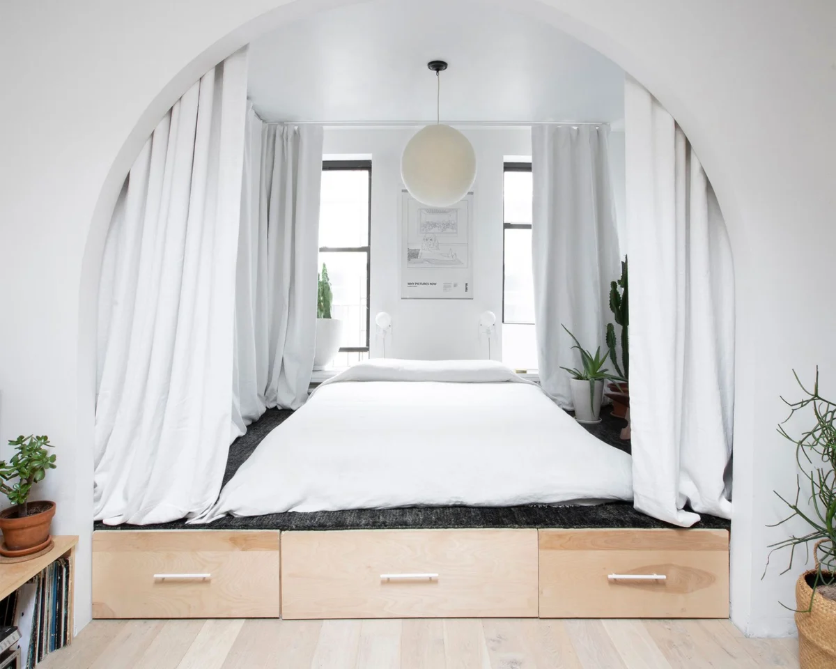 Built-Ins Bring Serenity to This Renovated 500-Square-Foot East Village Apartment