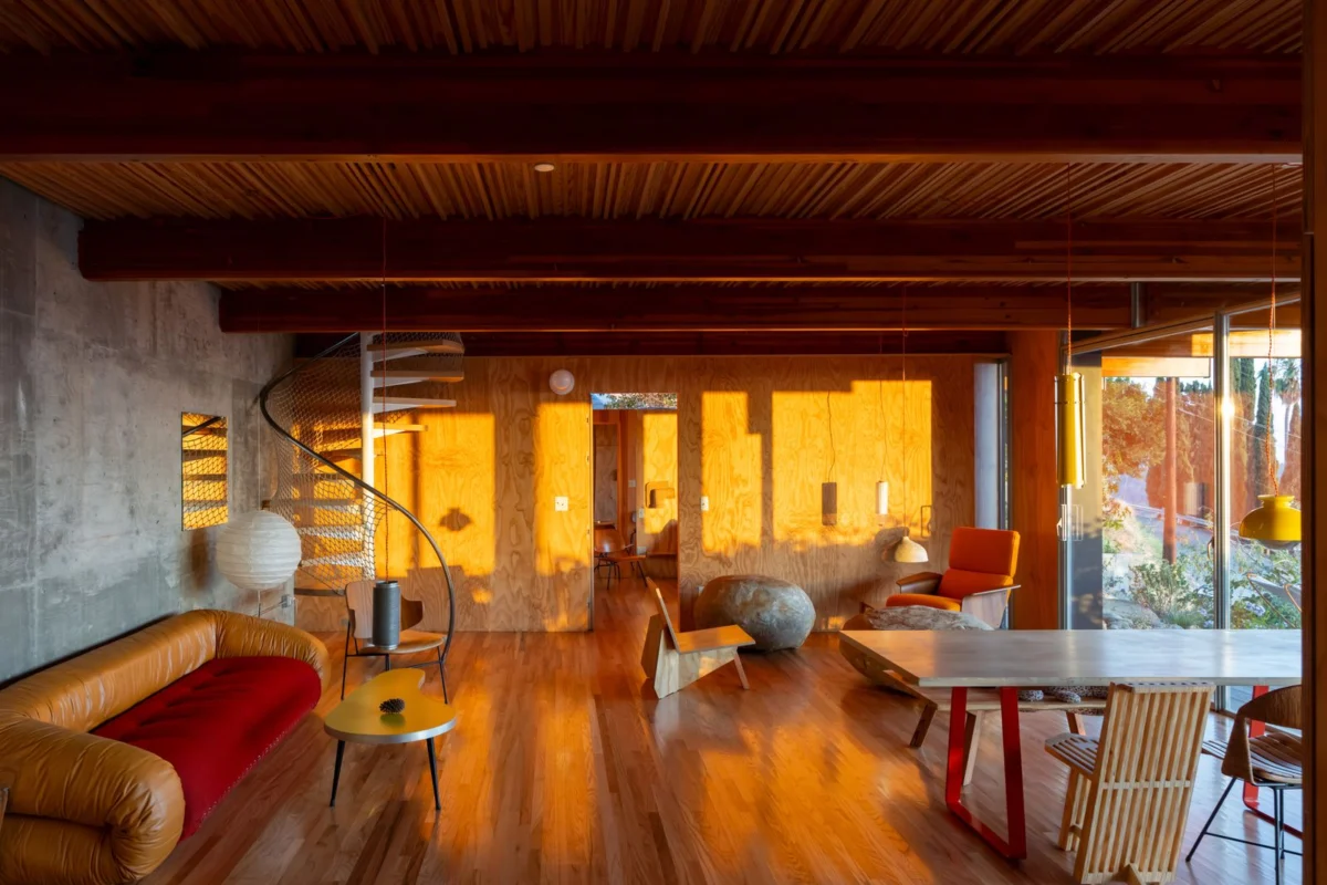 The Cano House: A Contemporary Reinterpretation of Midcentury Post-and-Beam Architecture Navigates Pandemic Challenges in Los Angeles