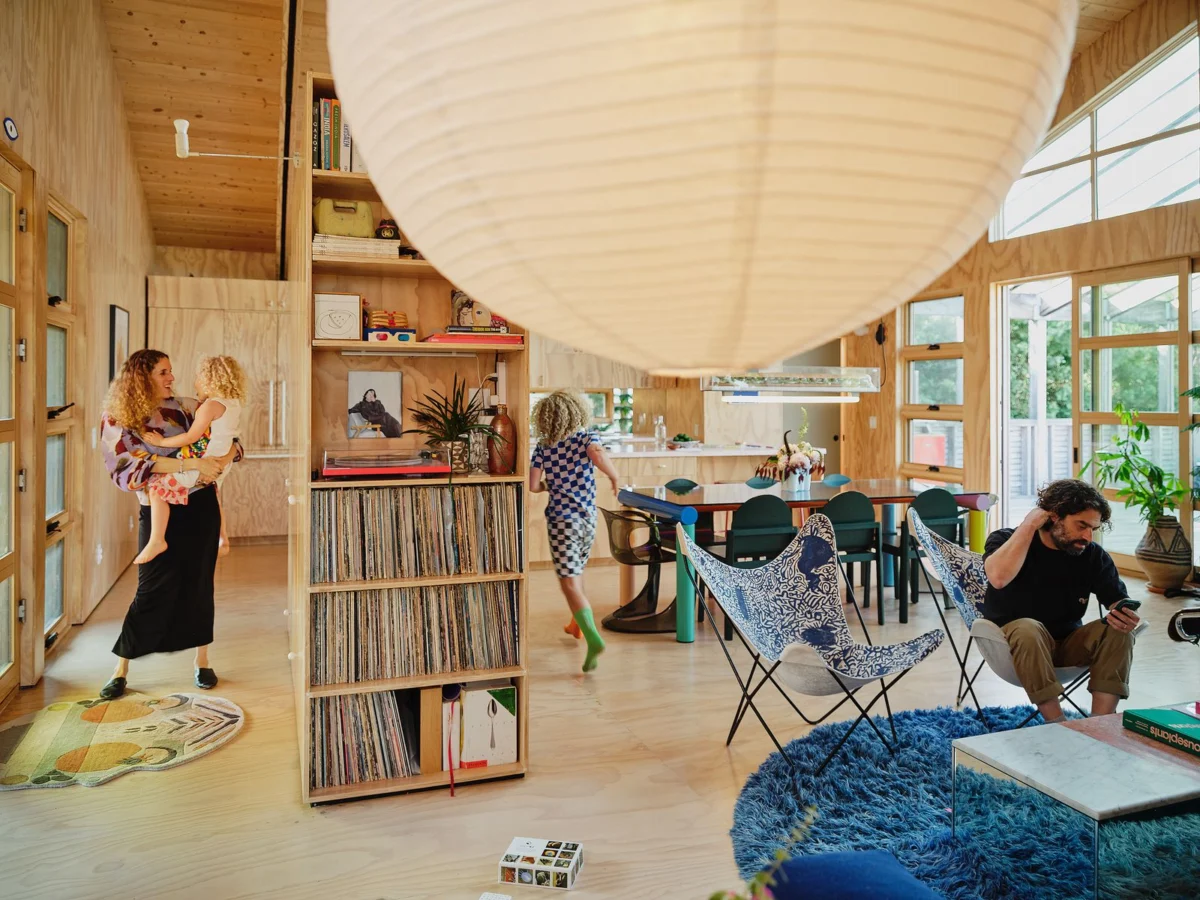 Plywood’s Enduring Legacy: Defying Expectations in Modernist Architecture and Everyday Durability