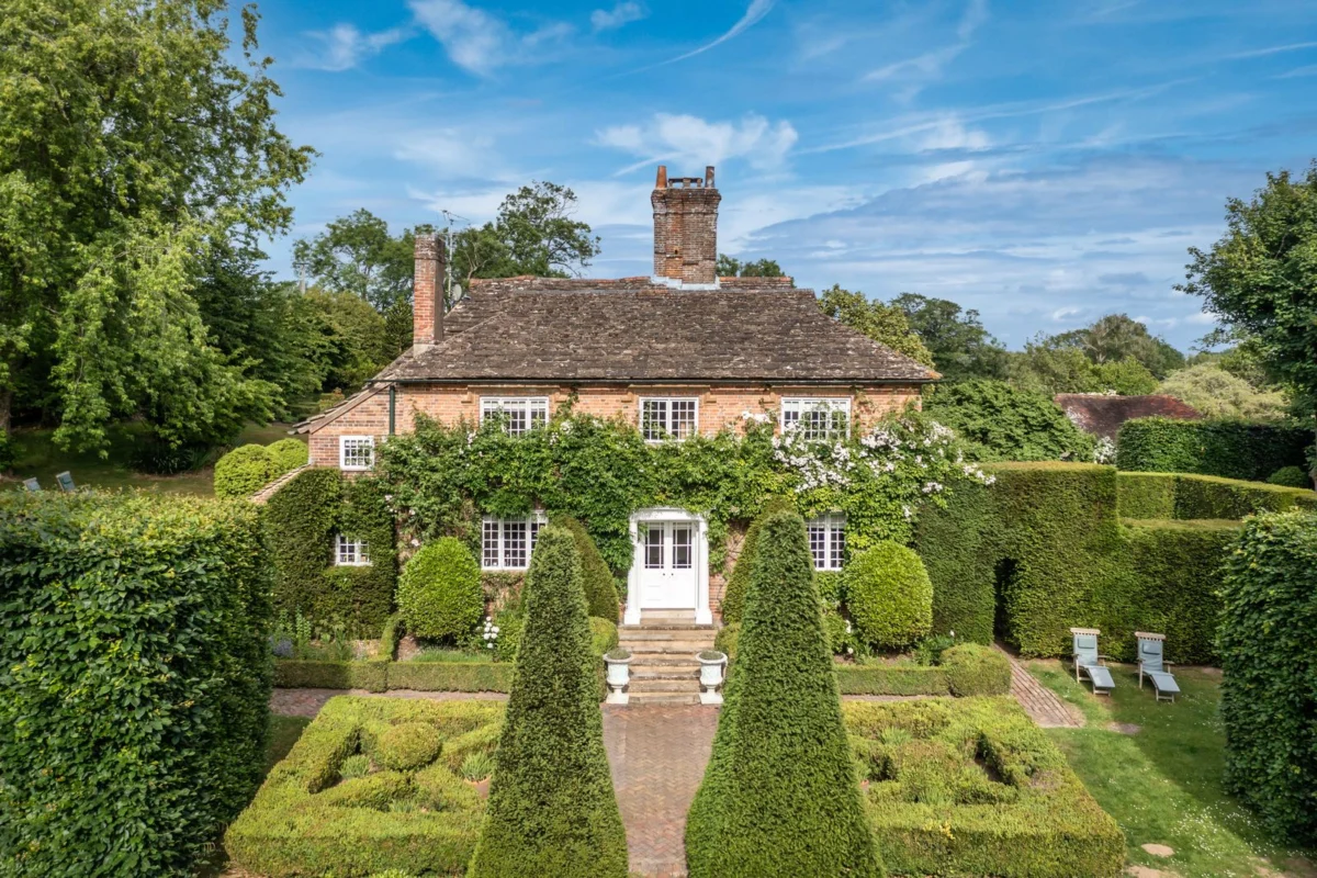 The Old House, Former Country Retreat of Princess Margaret and Lord Snowdon, Enters Public Market for £3.95 Million