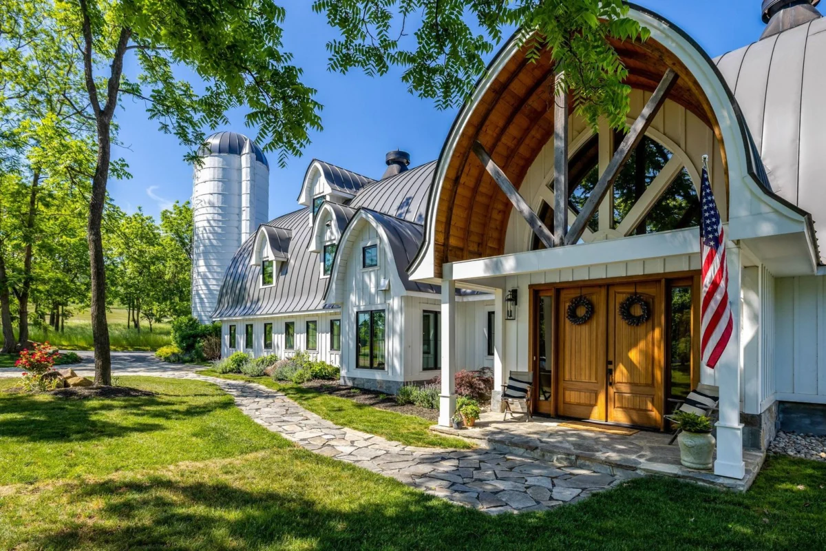 Transformed Dairy Barn in Round Hill, Virginia, Blends Historic Charm with Modern Luxury for $3 Million.