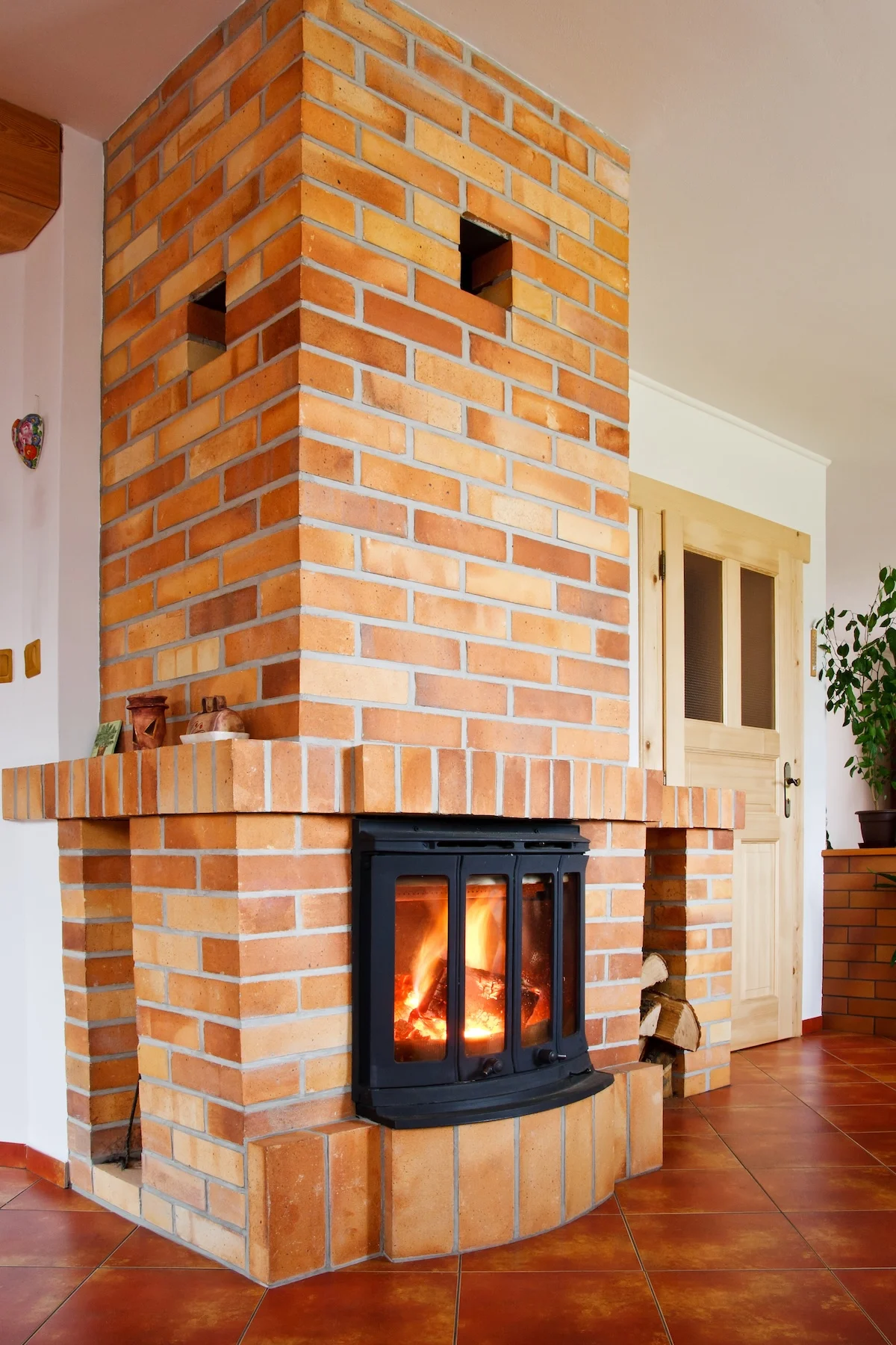 The Energy Efficiency Problem With Your Fireplace—and How to Shore It Up Before Winter